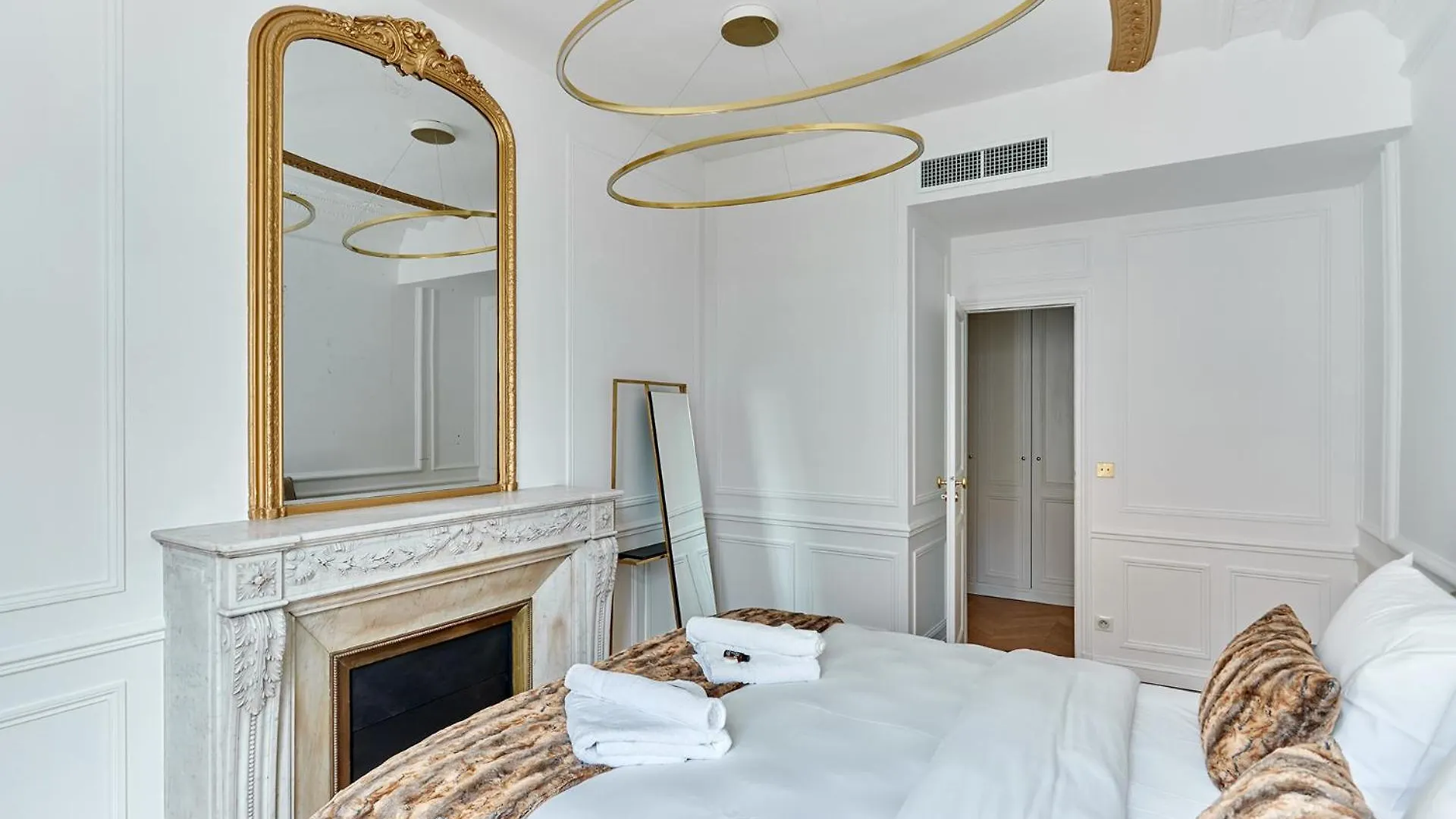Sublime Montaigne Arc De Triomphe By Studioprestige Apartment *
